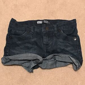 Levi’s shorts 
